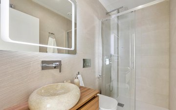 Property slide 16