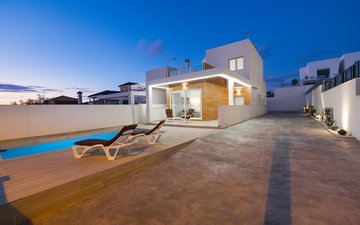 Property slide 40