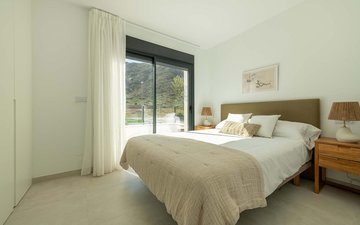 Property slide 17