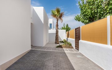 Property slide 31