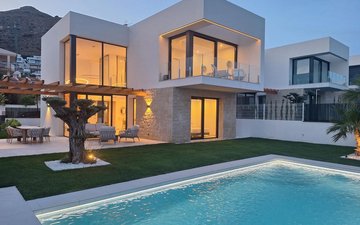 Property slide 16