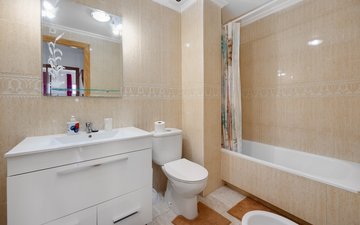 Property slide 21