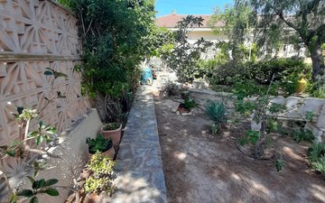 Property slide 14