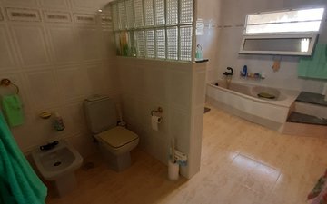 Property slide 34