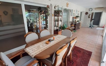 Property slide 48