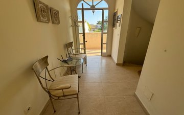 Property slide 10