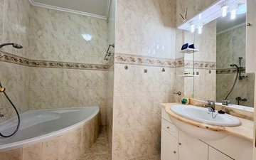 Property slide 22
