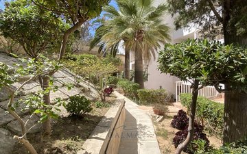 Property slide 25