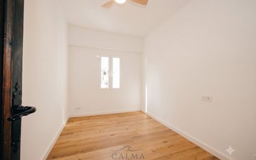 Property slide 32