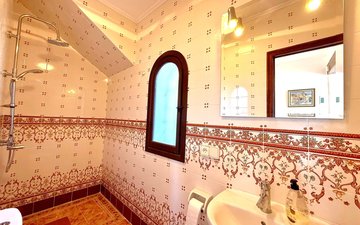 Property slide 21