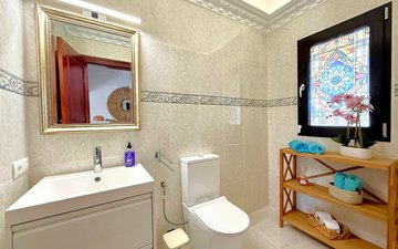 Property slide 25