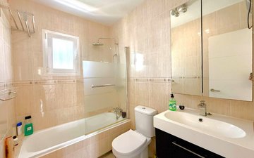 Property slide 14