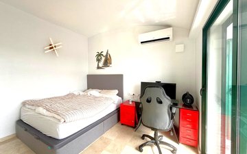 Property slide 16