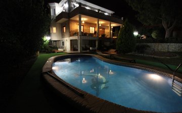 Property slide 17