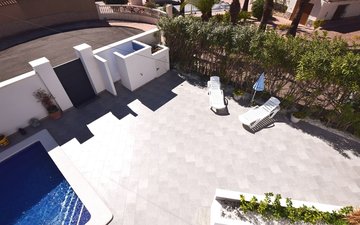 Property slide 44