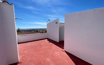 Property slide 21