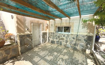 Property slide 22