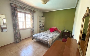 Property slide 25