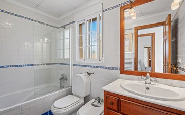 Property slide 22