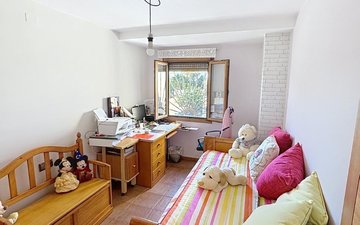Property slide 15