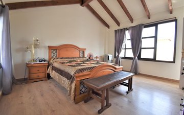 Property slide 21