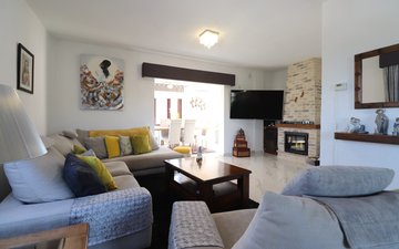 Property slide 9