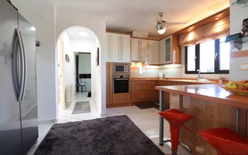 Property slide 10
