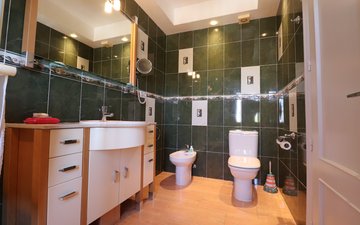 Property slide 21