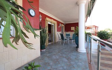 Property slide 34