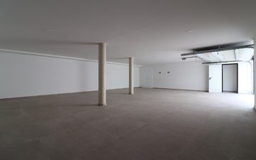 Property slide 32
