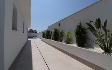 Property slide 39