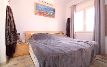 Property slide 20