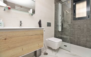 Property slide 16