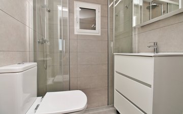 Property slide 25