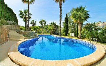 Property slide 35