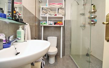 Property slide 10
