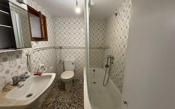 Property slide 22