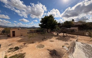 Property slide 32