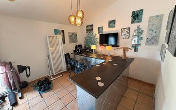 Property slide 18