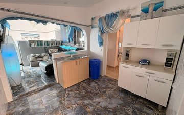 Property slide 32