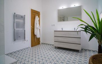 Property slide 40