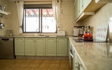 Property slide 25