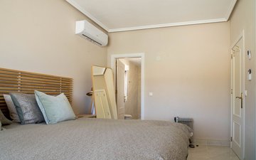Property slide 44