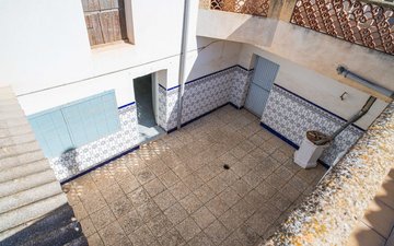 Property slide 39