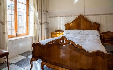 Property slide 40