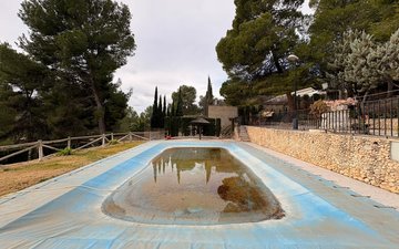 Property slide 43