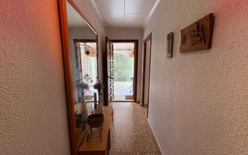 Property slide 32