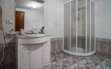 Property slide 40