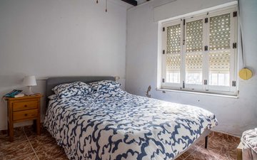 Property slide 48