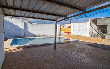 Property slide 25